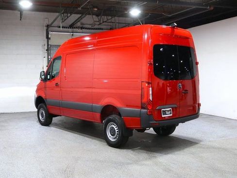 Used 2025 Mercedes-Benz Sprinter 2500 image 2