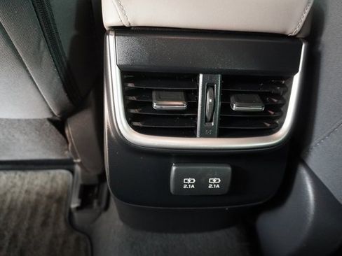 Used 2022 Subaru Outback Premium image 43