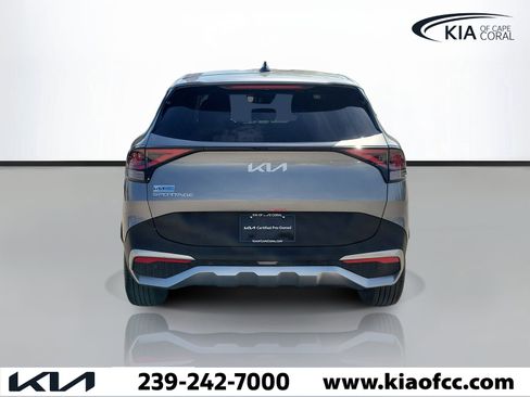 Certified 2025 Kia Sportage LX FWD image 4