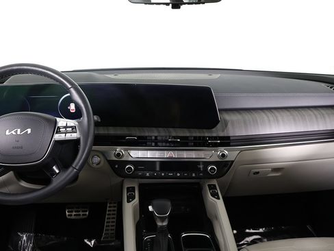 Certified 2025 Kia Telluride SX Prestige AWD/4WD image 58