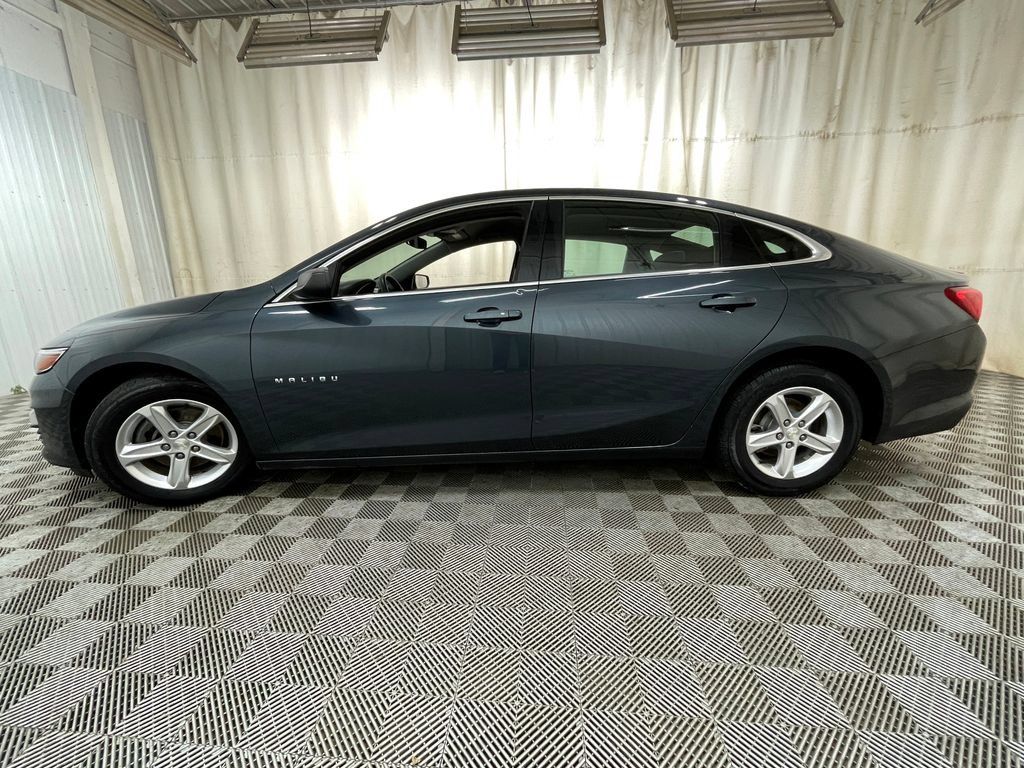 Used 2019 Chevrolet Malibu LS FWD image 11