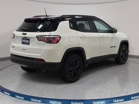 Used 2019 Jeep Compass Latitude AWD/4WD image 6