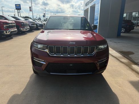 Used 2024 Jeep Grand Cherokee Limited AWD/4WD image 10