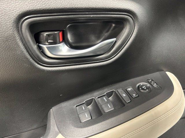 Certified 2023 Honda HR-V LX image 23