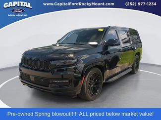 Used 2024 Jeep Wagoneer L Series II w/ Convenience Group I AWD/4WD video 1
