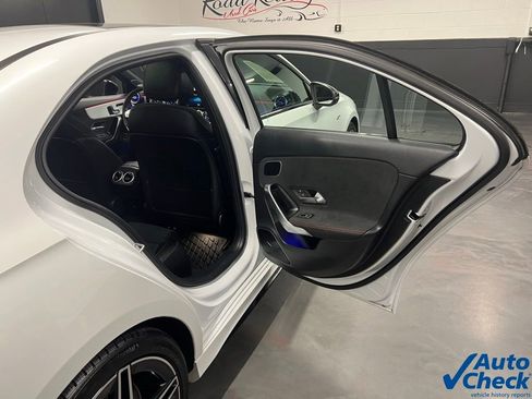 Used 2021 Mercedes-Benz A 35 AMG 4MATIC image 33