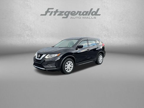 Used 2017 Nissan Rogue S AWD/4WD image 3