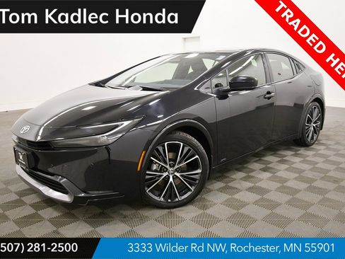 Used 2024 Toyota Prius XLE image 1