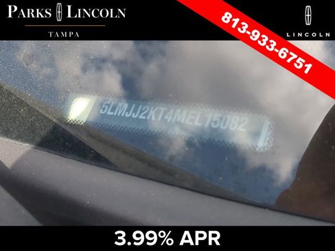 Used 2021 Lincoln Navigator Reserve w/ Luxury Package image 16