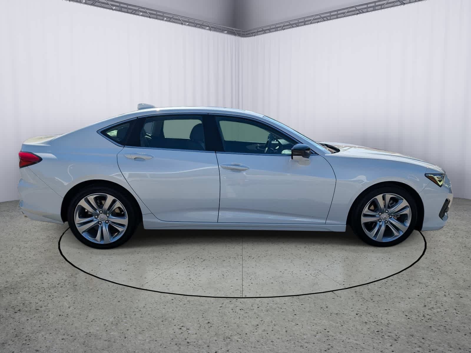Used 2023 Acura TLX w/ Technology Package FWD image 2
