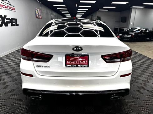 Used 2020 Kia Optima SE image 12
