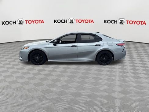 Used 2020 Toyota Camry SE AWD/4WD image 4