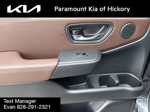 Used 2025 Honda Pilot Elite image 16