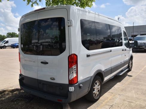 Used 2015 Ford Transit 350 XL image 7