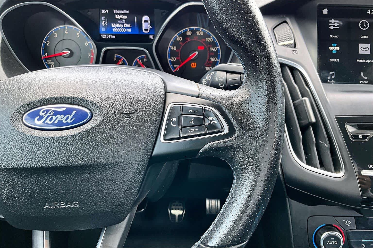 Used 2017 Ford Focus RS AWD/4WD image 23