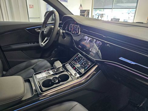 New 2025 Audi Q8 Premium Plus image 12