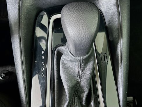 Used 2024 Toyota Corolla LE image 24