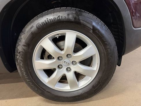 Used 2012 Kia Sorento FWD image 27