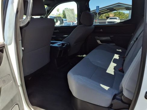 Certified 2025 Toyota Tundra SR5 w/ SR5 Convenience Package AWD/4WD image 18