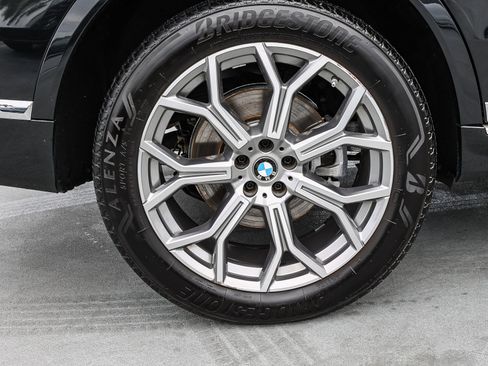 Used 2024 BMW X7 xDrive40i image 8