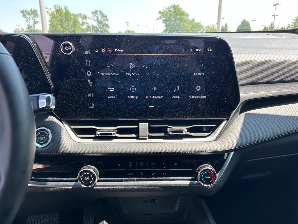 Used 2025 Chevrolet Equinox LT w/ Safety and Technology Package FWD image 17