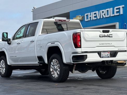 Certified 2022 GMC Sierra 2500 Denali image 5