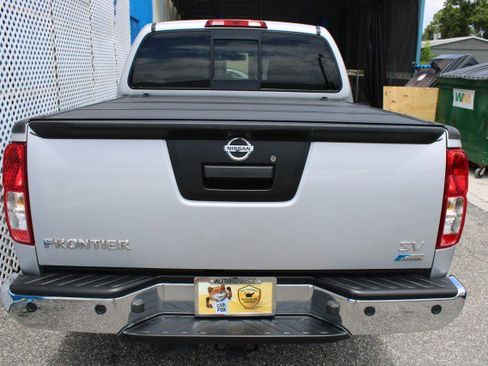 Used 2018 Nissan Frontier SV w/ Value Truck Package RWD image 8