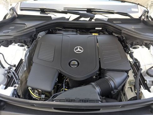 Used 2026 Mercedes-Benz GLC 300 image 23