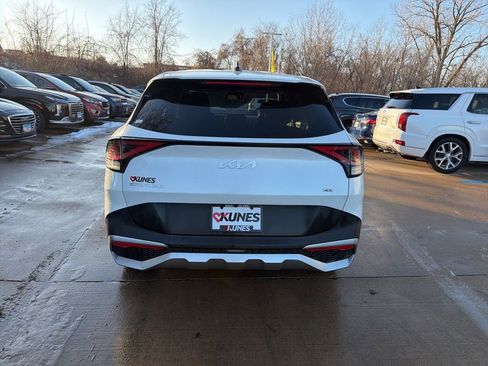 Used 2023 Kia Sportage LX AWD/4WD image 7