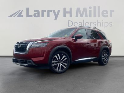 Used 2023 Nissan Pathfinder Platinum