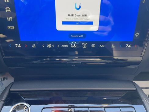 New 2025 Lincoln Navigator Reserve image 25