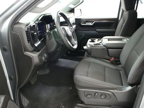 Used 2023 Chevrolet Silverado 1500 LT AWD/4WD image 27
