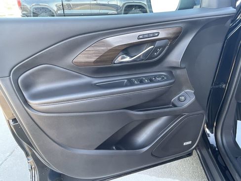 Used 2018 GMC Terrain Denali w/ Advanced Safety Package AWD/4WD image 23