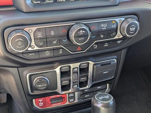Used 2021 Jeep Wrangler Unlimited Rubicon AWD/4WD image 17