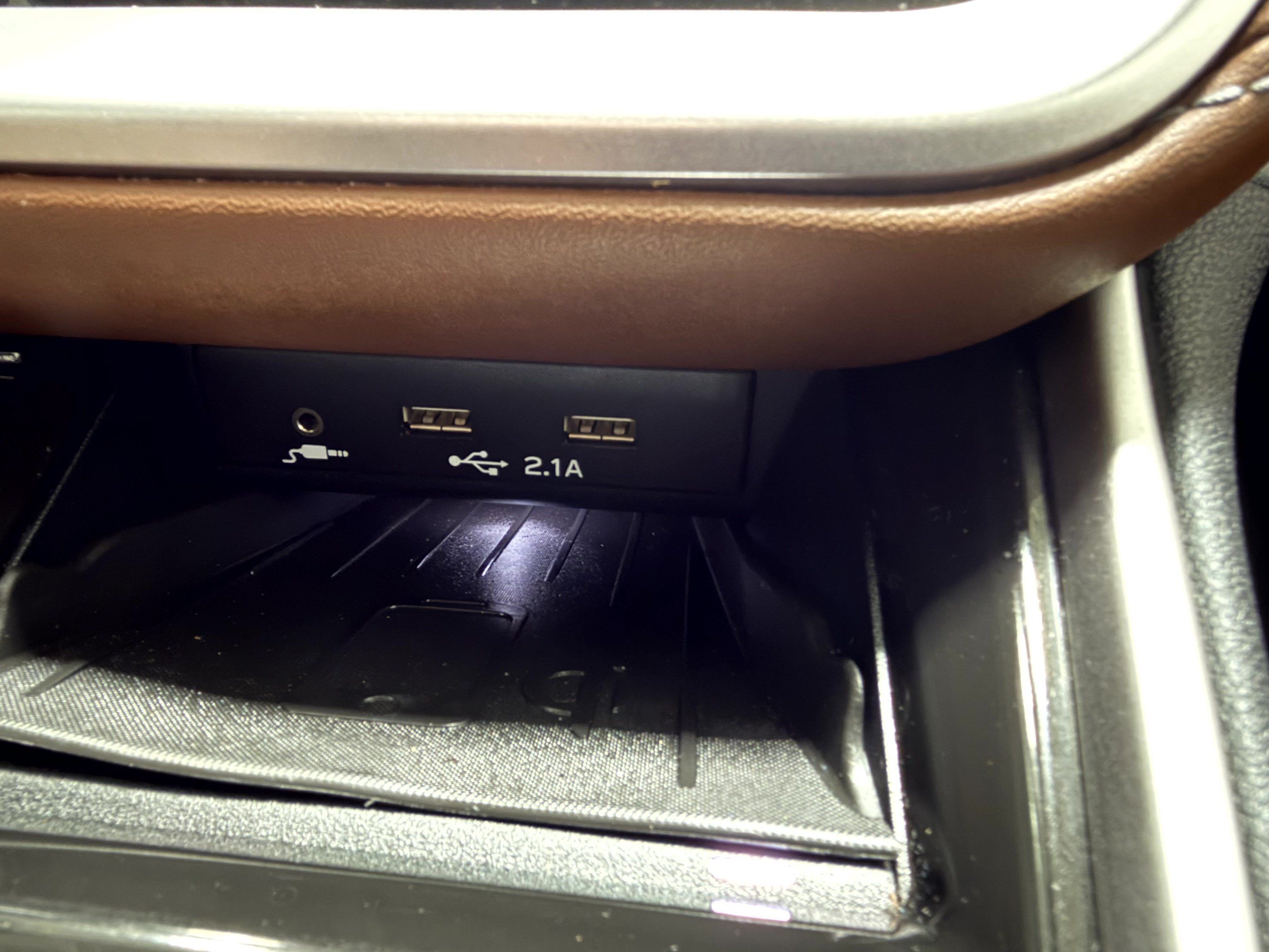 Used 2020 Subaru Outback Touring XT AWD/4WD image 18