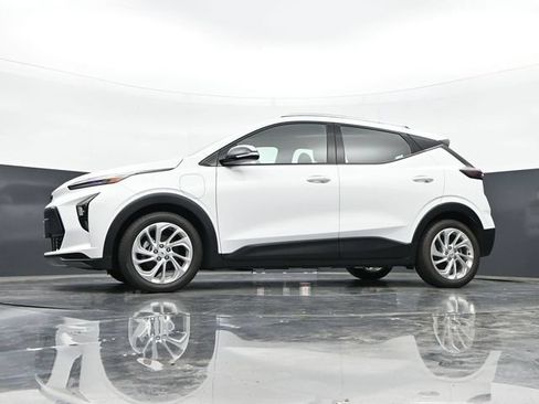 Used 2023 Chevrolet Bolt EUV LT w/ Driver Confidence Package FWD image 39