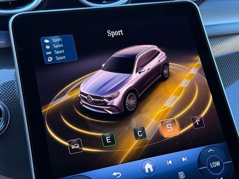 New 2026 Mercedes-Benz GLC 300 4MATIC image 5