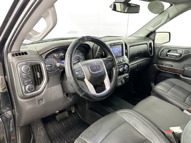 Used 2021 GMC Sierra 1500 SLT w/ X31 Off-Road Package AWD/4WD image 17