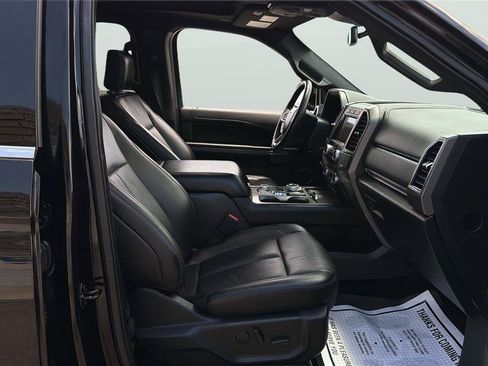 Used 2020 Ford Expedition Max XLT w/ Equipment Group 202A AWD/4WD image 13