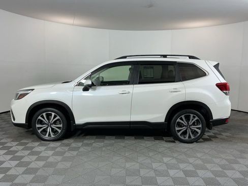 Used 2019 Subaru Forester Limited AWD/4WD image 8