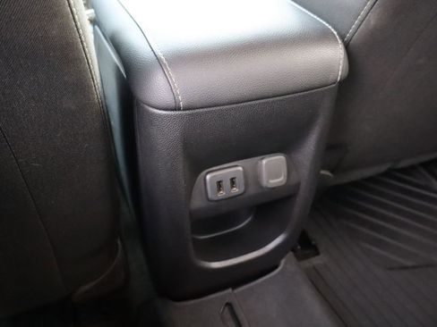 Used 2018 Chevrolet Colorado LT w/ LT Convenience Package image 37