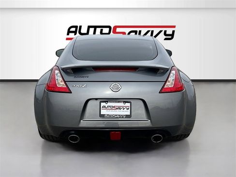 Used 2020 Nissan 370Z w/ Sport Package image 6