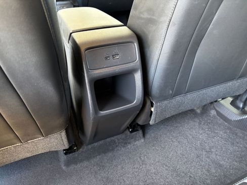 Used 2025 Chevrolet Trax LT FWD image 22