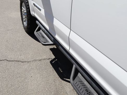 Used 2019 Ford F250 XLT w/ Snow Plow Prep Package AWD/4WD image 17