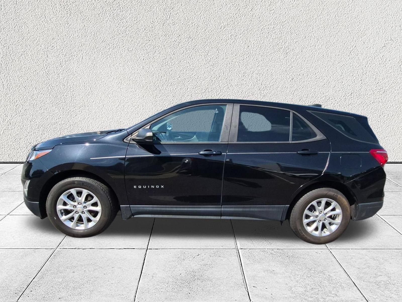 Used 2020 Chevrolet Equinox LS FWD image 6