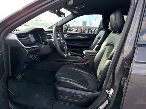 Used 2023 Jeep Grand Cherokee L Altitude image 18