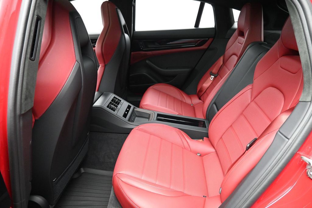 Used 2026 Porsche Panamera GTS AWD/4WD image 7