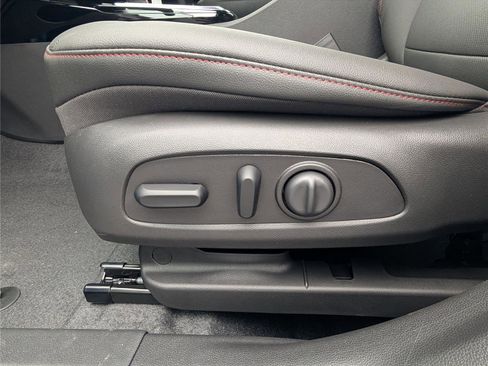 New 2026 Chevrolet Trax RS image 16