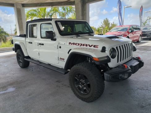 Certified 2021 Jeep Gladiator Mojave image 2