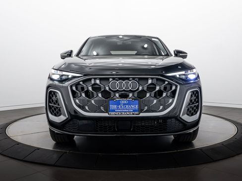 Used 2025 Audi Q5 Premium Plus w/ Premium Plus AWD/4WD image 24